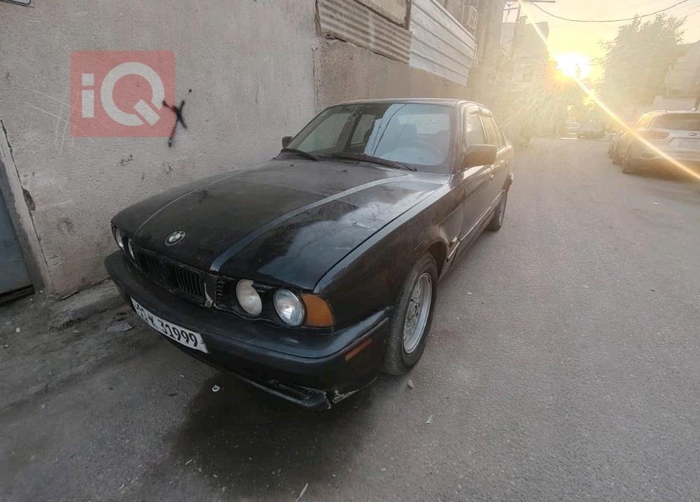 بی ئێم دەبڵیو سیریەس 5